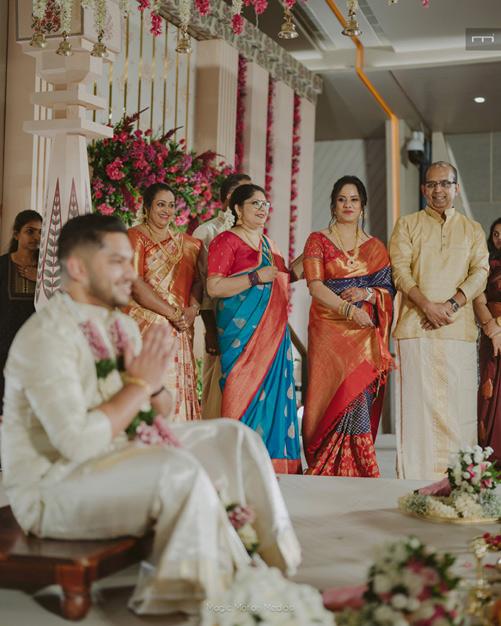 Radhamadhavam - Gallery