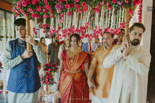 Radhamadhavam - Gallery